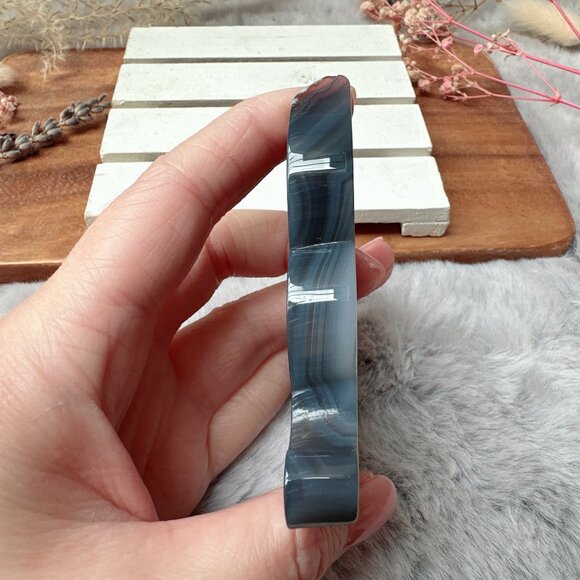 Beautiful Agate with Druzy Cat Carving - Picture 5 of 8